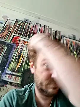 Snapshot of 3615-ULLA chatting on October 23, 2025, 10:58 am 3615-ULLA online show from October 23, 2025, 10:58 am