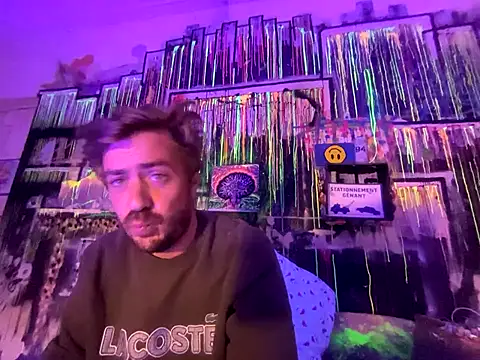 Snapshot of 3615-ULLA chatting on October 24, 2025, 5:09 pm 3615-ULLA online show from October 24, 2025, 5:09 pm