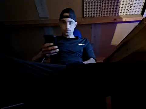 Snapshot of kompiee chatting on October 13, 2025, 6:41 pm kompiee online show from October 13, 2025, 6:41 pm