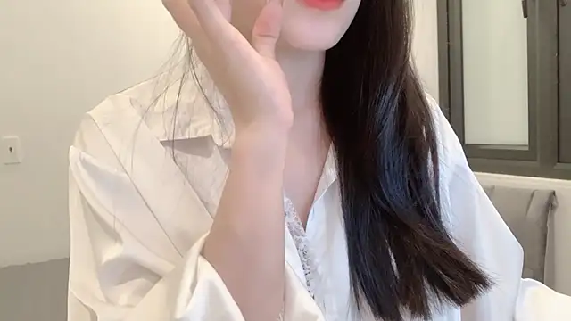    Lily    online show from June 6, 2026, 4:33 pm