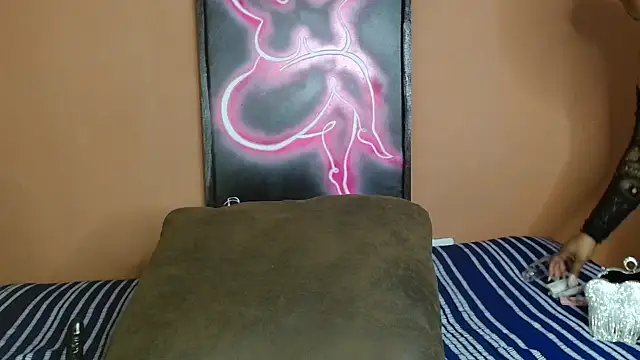 SexxyAddiict online show from September 26, 2025, 1:42 am