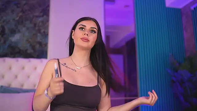 KendraMoon online show from September 18, 2025, 2:41 pm