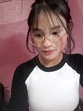 saronla 03 online show from February 5, 2026, 3:38 pm