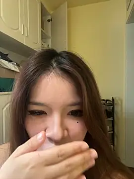 xingxing0101 online show from September 13, 2025, 3:06 am