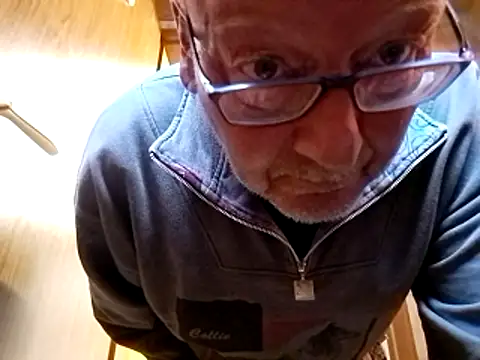 hesse2010 online show from April 5, 2026, 4:48 pm