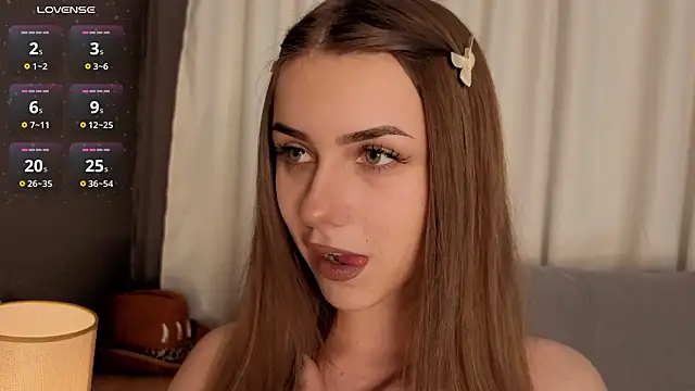 Snapshot of thelittlecowgirl chatting on February 15, 2026, 8:27 pm thelittlecowgirl online show from February 15, 2026, 8:27 pm