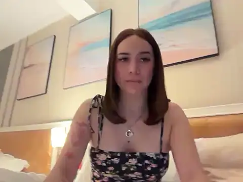 Snapshot of Yhanbeaufort18 chatting on October 25, 2025, 11:51 am Yhanbeaufort18 online show from October 25, 2025, 11:51 am