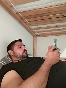 Snapshot of flr196 chatting on September 20, 2025, 1:01 pm flr196 online show from September 20, 2025, 1:01 pm