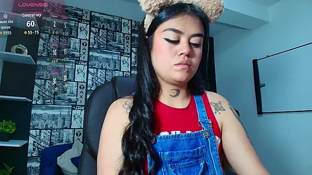 Snapshot of Mia_Morelli_ chatting on September 25, 2025, 4:16 am Mia Morelli  online show from September 25, 2025, 4:16 am