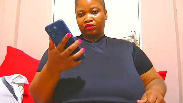 Snapshot of Tastyboobies chatting on October 16, 2025, 8:37 am Tastyboobies online show from October 16, 2025, 8:37 am