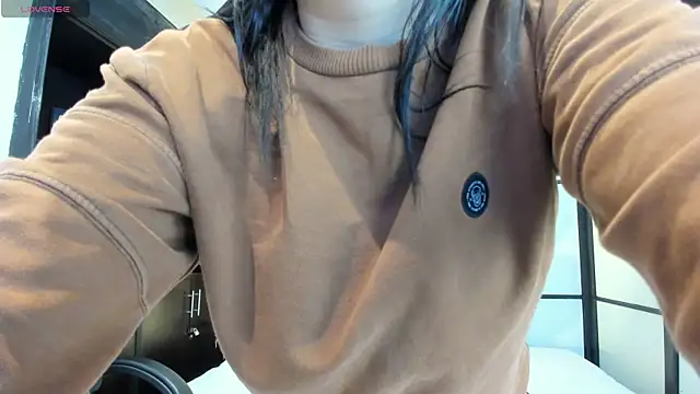 SamaraAnders  online show from January 7, 2026, 5:21 am