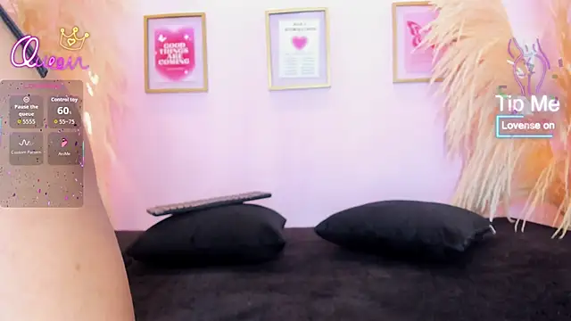 SunnyGilmoree online show from February 11, 2026, 8:14 pm