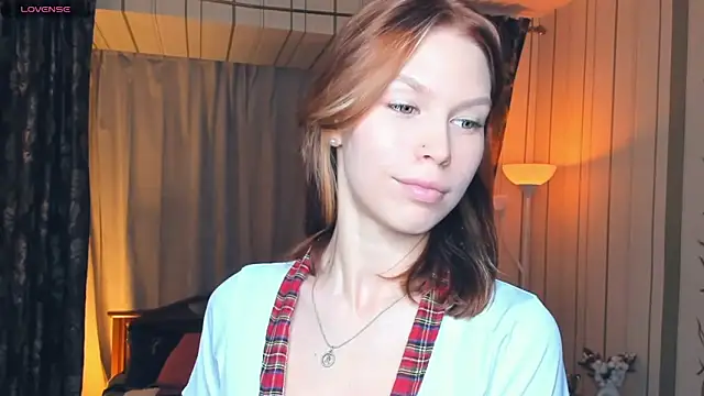 KyraConze online show from September 17, 2025, 8:21 pm