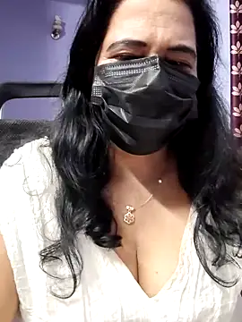 Snapshot of mallu-lover chatting on November 1, 2025, 2:02 am mallu-lover online show from November 1, 2025, 2:02 am