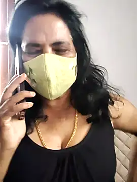 mallu-lover online show from January 12, 2026, 2:28 am