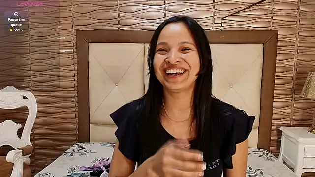 Snapshot of Miladiosa chatting on April 26, 2026, 1:53 pm Miladiosa online show from April 26, 2026, 1:53 pm