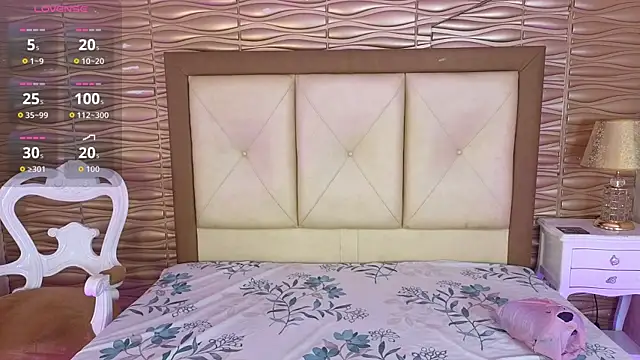 Miladiosa online show from June 23, 2026, 12:25 pm