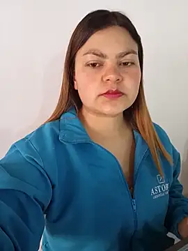 Snapshot of LUCIANA__99 chatting on September 9, 2025, 1:43 pm LUCIANA 99 online show from September 9, 2025, 1:43 pm