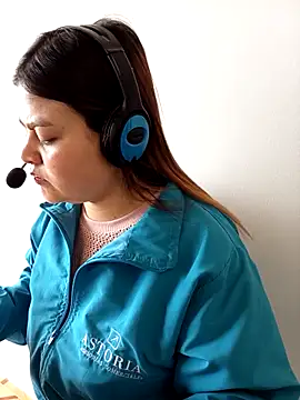 LUCIANA  99 online show from September 13, 2025, 1:22 pm