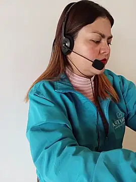 LUCIANA  99 online show from September 27, 2025, 2:22 pm