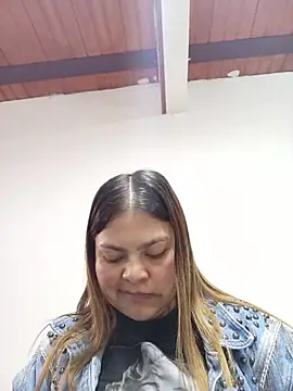 LUCIANA  99 online show from October 4, 2025, 12:14 pm