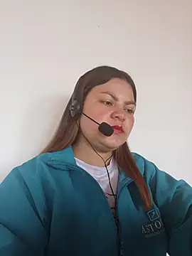 LUCIANA  99 online show from October 9, 2025, 1:31 pm