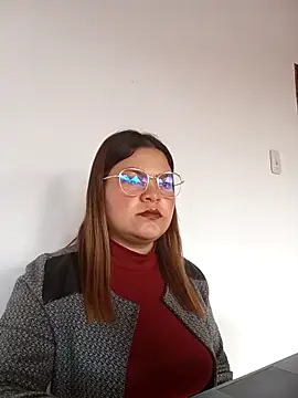 LUCIANA  99 online show from October 13, 2025, 3:56 pm