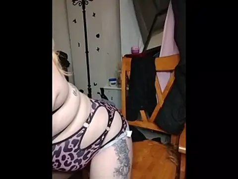 Snapshot of NastyNicole247 chatting on January 14, 2026, 2:39 am NastyNicole247 online show from January 14, 2026, 2:39 am