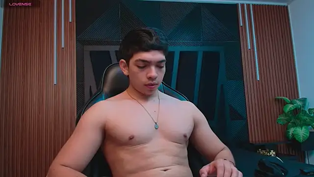 Eryonbradley online show from May 2, 2026, 2:44 pm