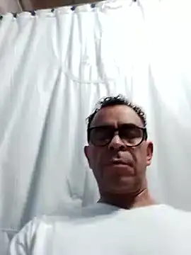 j c d online show from September 11, 2025, 2:55 am