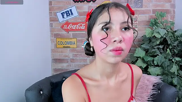 Snapshot of misss_luxury chatting on October 14, 2025, 11:00 am misss luxury online show from October 14, 2025, 11:00 am