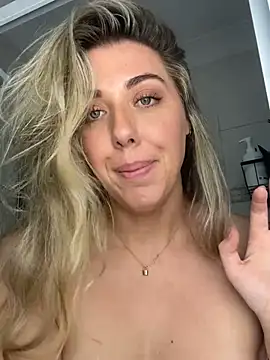 louiseberkeley online show from April 24, 2026, 2:41 pm