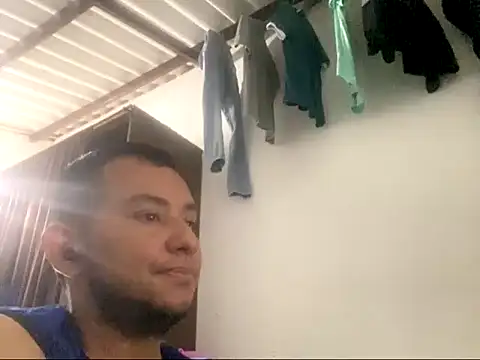 Snapshot of SexIngenieur chatting on November 7, 2025, 4:23 am SexIngenieur online show from November 7, 2025, 4:23 am