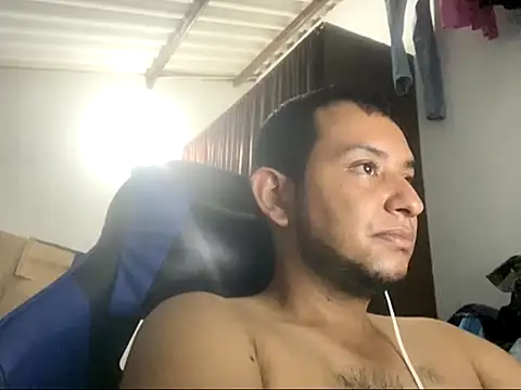 Snapshot of SexIngenieur chatting on November 19, 2025, 10:04 am SexIngenieur online show from November 19, 2025, 10:04 am