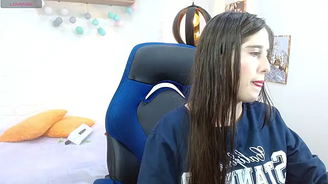 Snapshot of karlarousex chatting on October 15, 2025, 3:28 am karlarousex online show from October 15, 2025, 3:28 am