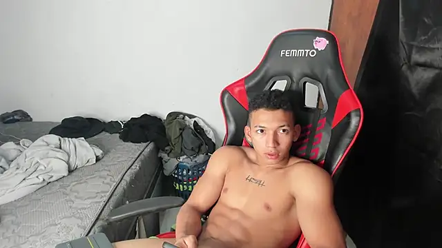 Snapshot of JuanchiT66 chatting on February 22, 2026, 3:29 am JuanchiT66 online show from February 22, 2026, 3:29 am