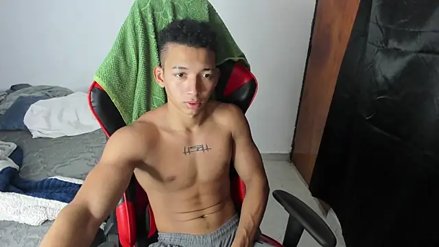 Snapshot of JuanchiT66 chatting on February 25, 2026, 1:04 am JuanchiT66 online show from February 25, 2026, 1:04 am