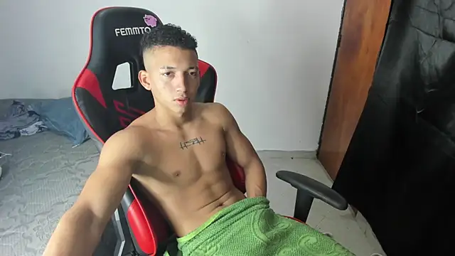 Snapshot of JuanchiT66 chatting on March 7, 2026, 12:07 am JuanchiT66 online show from March 7, 2026, 12:07 am