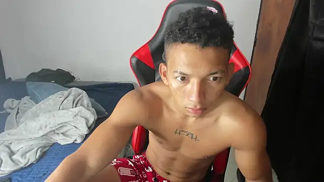 Snapshot of JuanchiT66 chatting on March 20, 2026, 1:05 pm JuanchiT66 online show from March 20, 2026, 1:05 pm