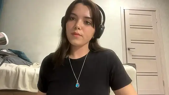 PUP PUP Sea online show from September 24, 2025, 3:37 pm