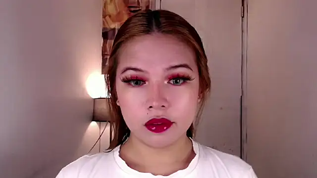 adorabletsforyouxx online show from September 15, 2025, 2:28 pm