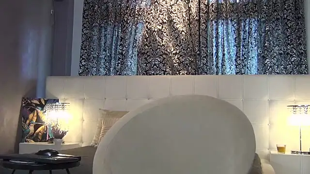 Snapshot of LadyValeriaXO chatting on September 22, 2025, 10:06 am LadyValeriaXO online show from September 22, 2025, 10:06 am