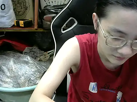 Piii06 online show from September 12, 2025, 3:34 pm