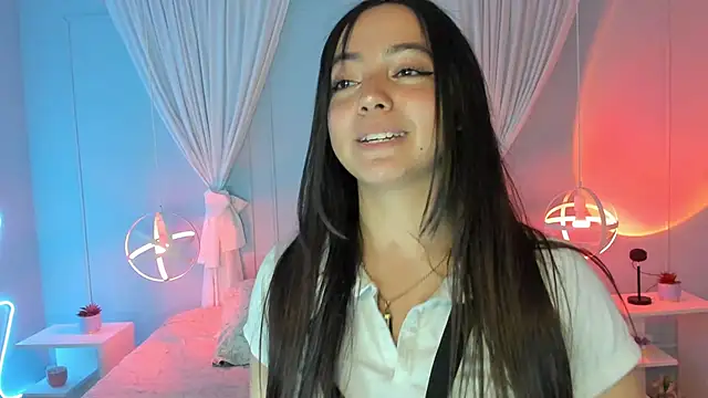 Snapshot of Lara_Rouss_ chatting on September 23, 2025, 3:42 am Lara Rouss  online show from September 23, 2025, 3:42 am