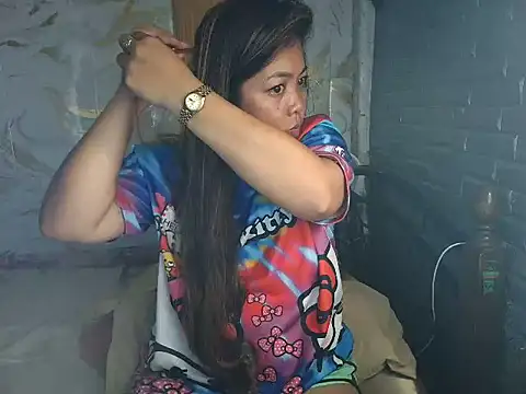 Snapshot of dimple_anne1 chatting on April 19, 2026, 5:07 am dimple anne1 online show from April 19, 2026, 5:07 am