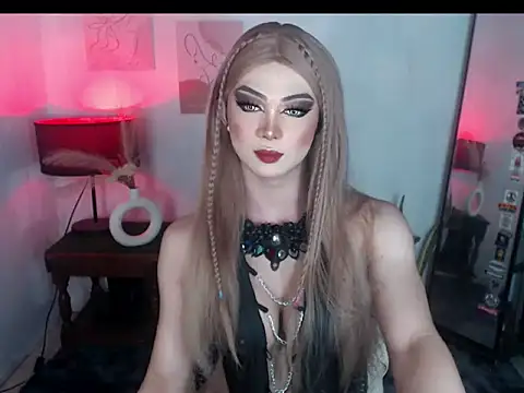 Snapshot of Hugecock_shantall chatting on October 22, 2025, 3:01 pm Hugecock shantall online show from October 22, 2025, 3:01 pm