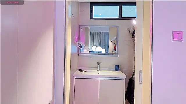 Snapshot of lucy-66 chatting on October 12, 2025, 9:08 am lucy-66 online show from October 12, 2025, 9:08 am