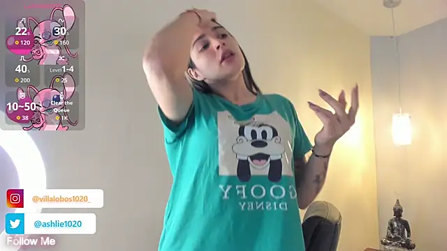 Snapshot of MiaVillalobos chatting on October 9, 2025, 12:03 pm MiaVillalobos online show from October 9, 2025, 12:03 pm