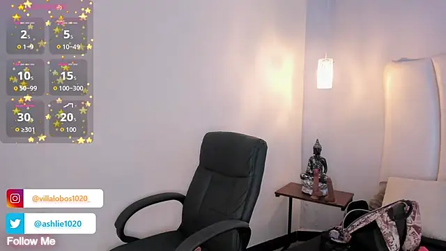 Snapshot of MiaVillalobos chatting on October 25, 2025, 8:22 am MiaVillalobos online show from October 25, 2025, 8:22 am