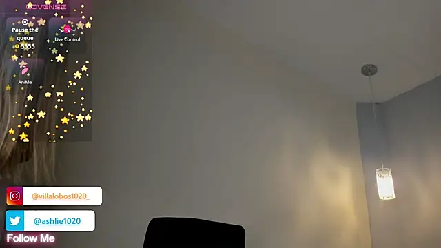 Snapshot of MiaVillalobos chatting on October 29, 2025, 12:07 pm MiaVillalobos online show from October 29, 2025, 12:07 pm